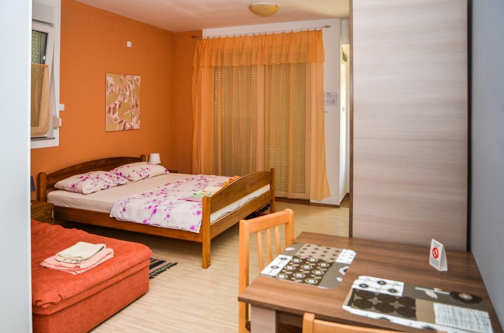 Apartments Svetlica Backi Petrovac Εξωτερικό φωτογραφία