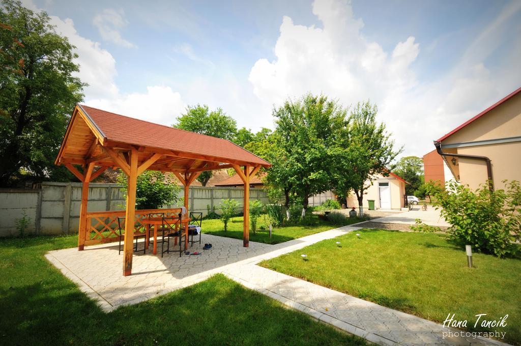 Apartments Svetlica Backi Petrovac Εξωτερικό φωτογραφία